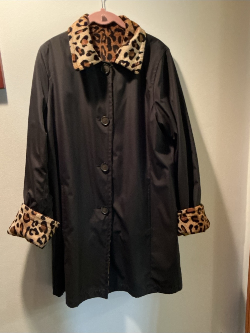 Source Unknown Black Trench Coat with Leopard-Print Faux Fur Collar & Cuffs